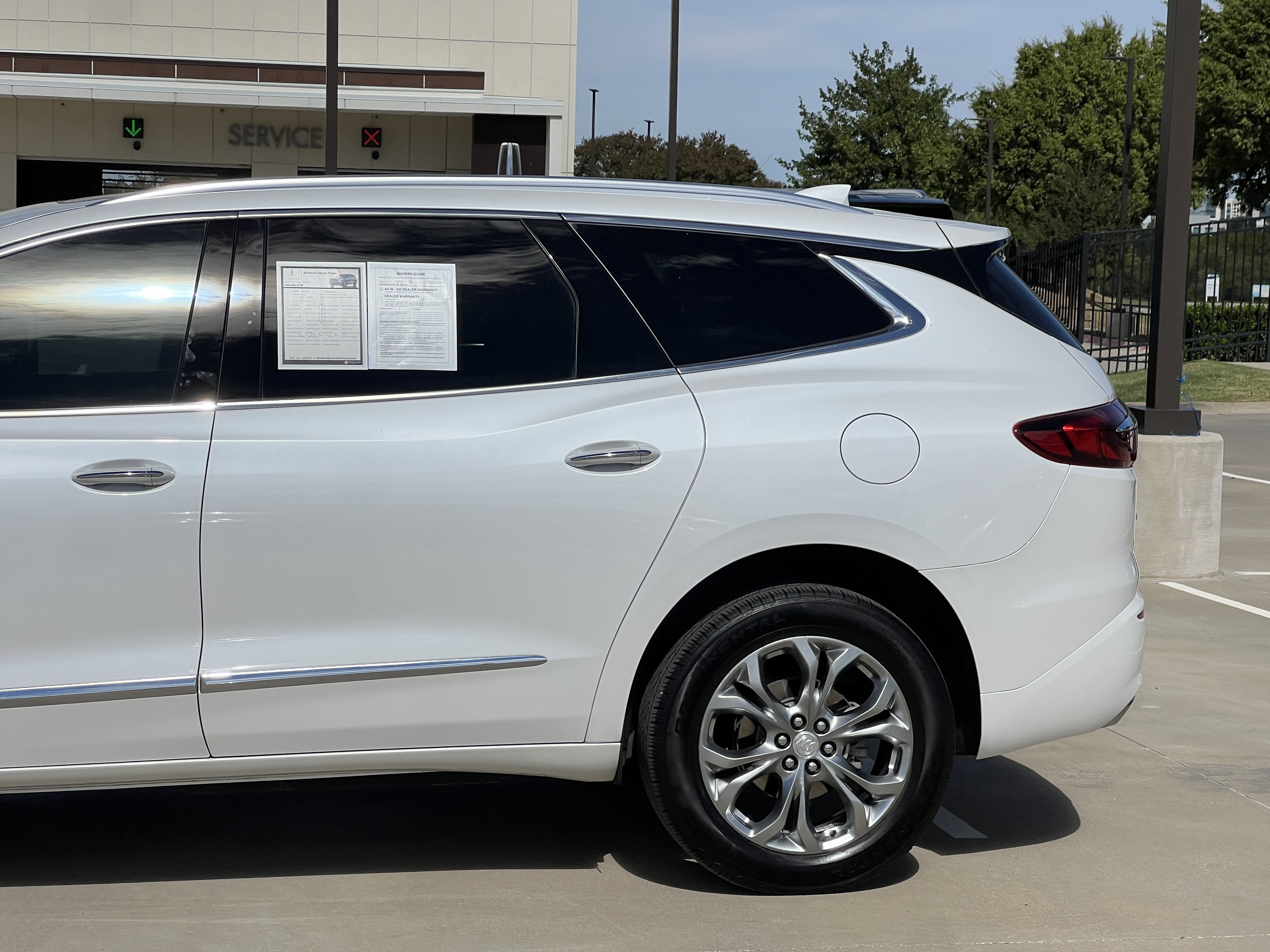 Used 2020 Buick Enclave Avenir FWD image 6