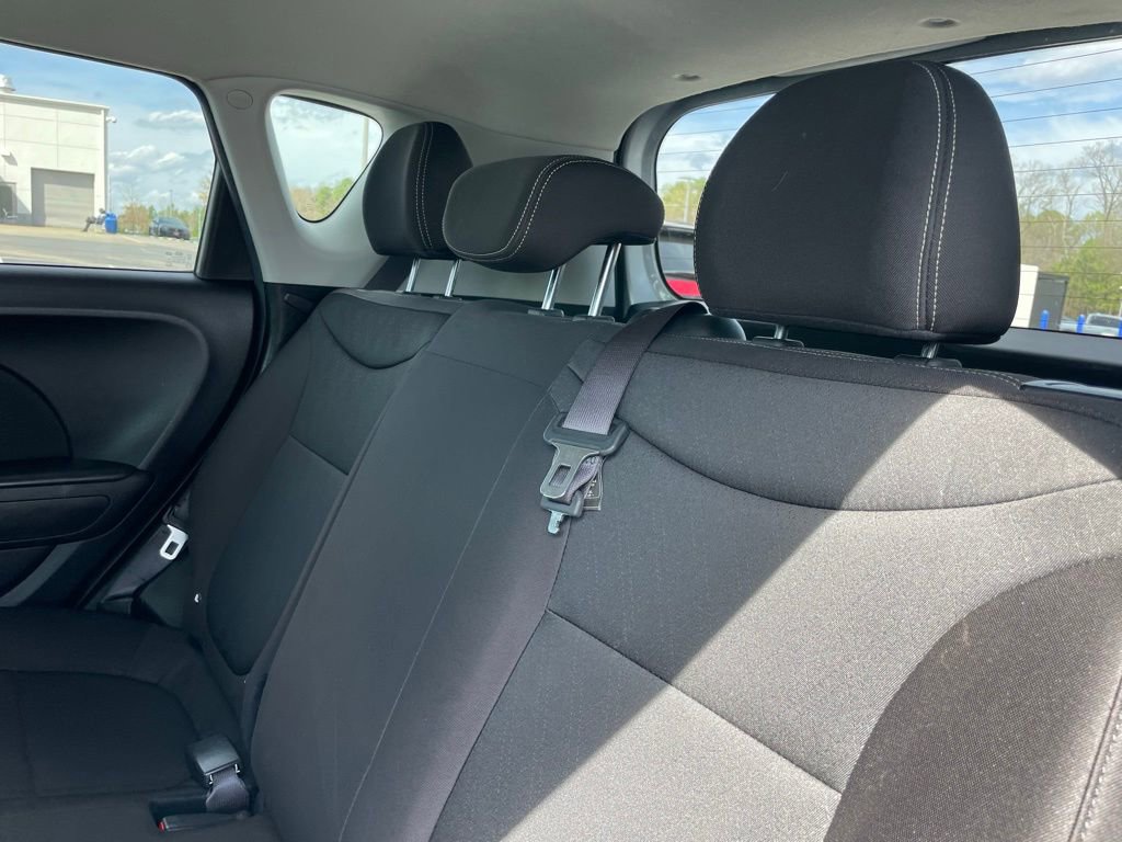 Used 2016 Kia Soul image 37