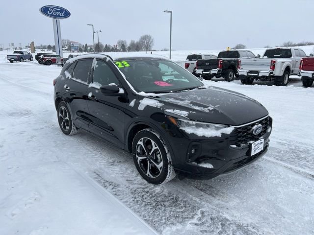 Used 2023 Ford Escape ST-Line Select w/ Tech Pack #2 image 3