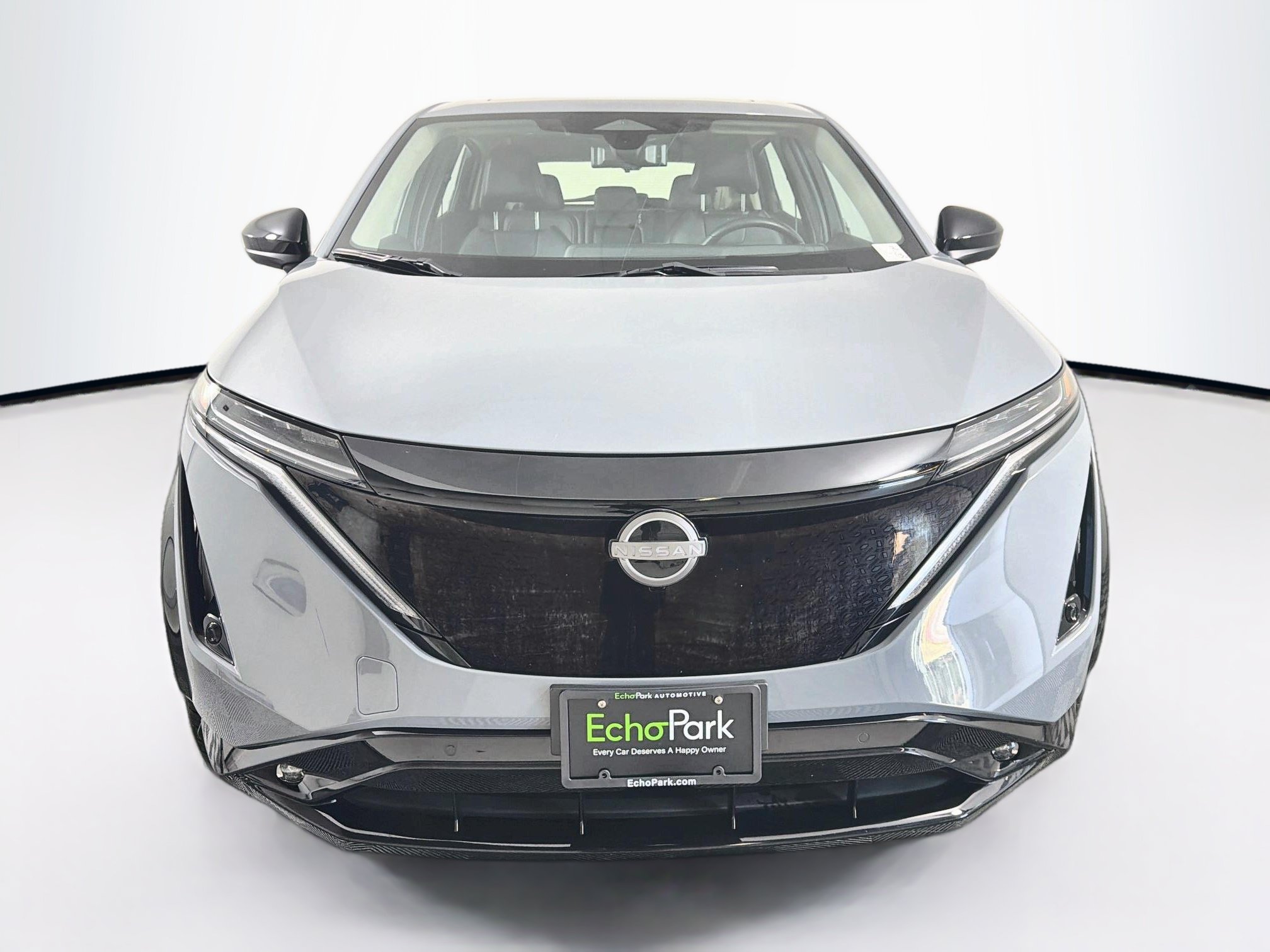 Used 2024 Nissan Ariya AWD image 2