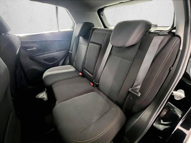 Used 2019 Chevrolet Trax LS FWD image 28