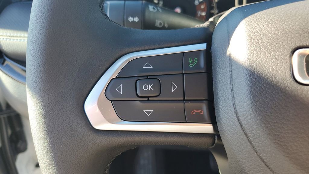 New 2026 Jeep Compass Latitude image 29