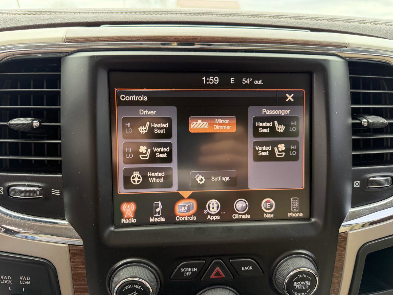 Used 2015 RAM 2500 Laramie w/ Convenience Group image 16