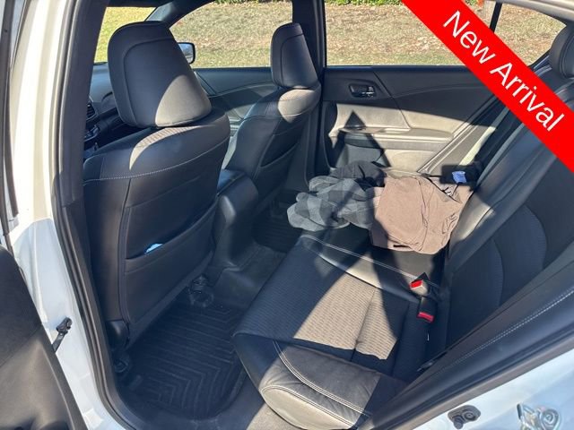 Used 2016 Honda Accord Sport image 11