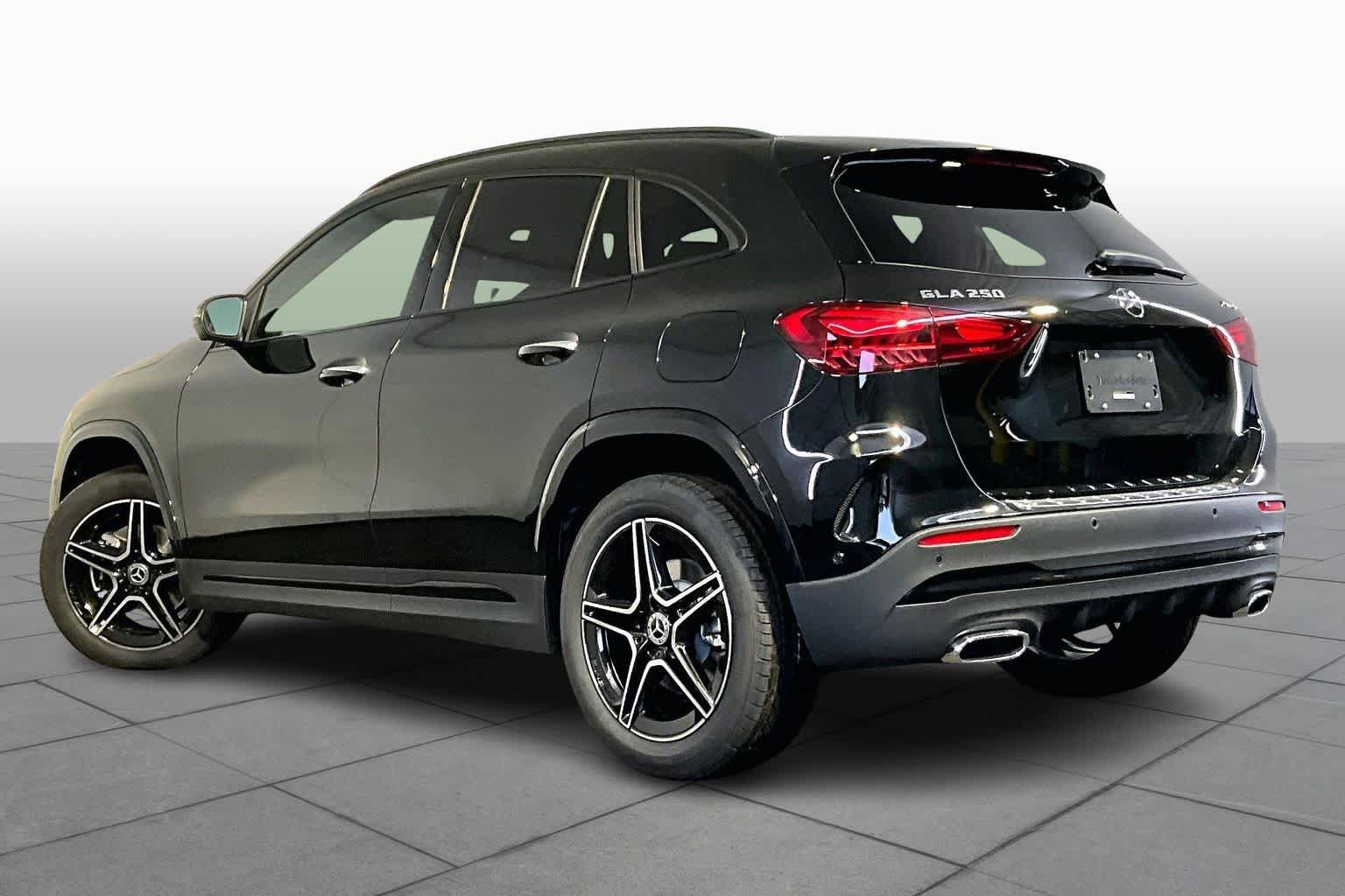 New 2026 Mercedes-Benz GLA 250 4MATIC image 3