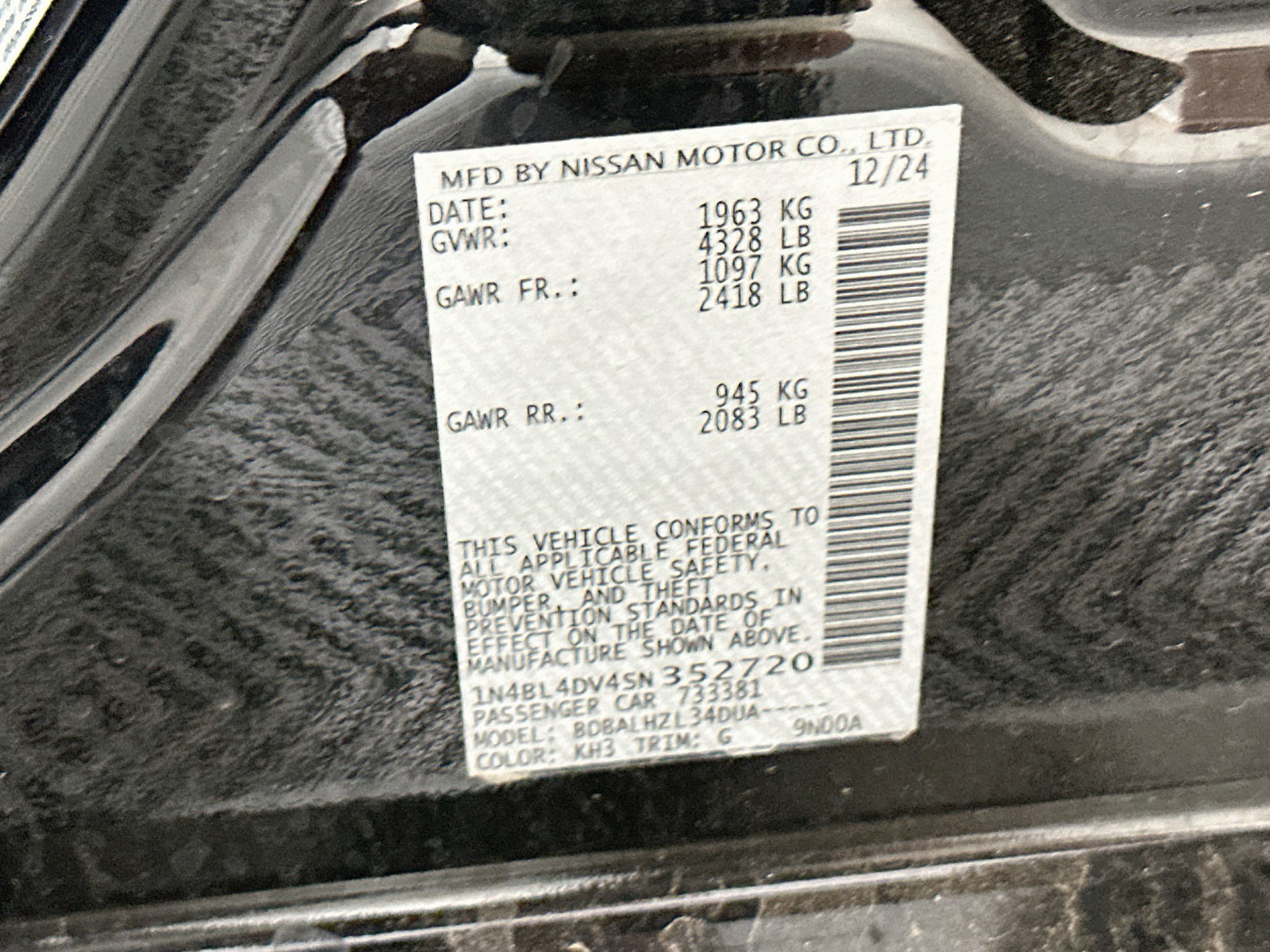 Used 2025 Nissan Altima 2.5 SV FWD image 12