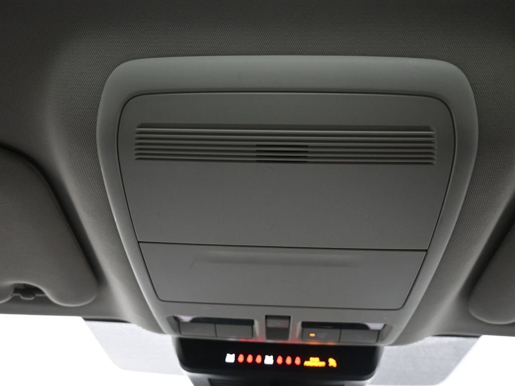 Used 2024 MAZDA CX-90 3.3 Turbo w/ Preferred Plus image 17