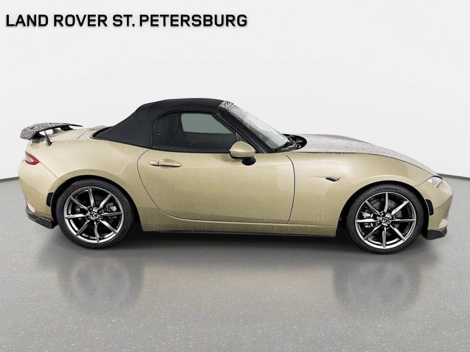 Used 2023 MAZDA MX-5 Miata Grand Touring RWD image 4