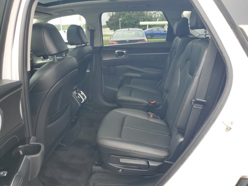Used 2022 Kia Sorento SX FWD image 21