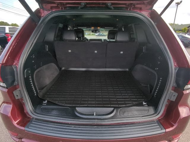 Used 2019 Jeep Grand Cherokee Altitude AWD/4WD image 33