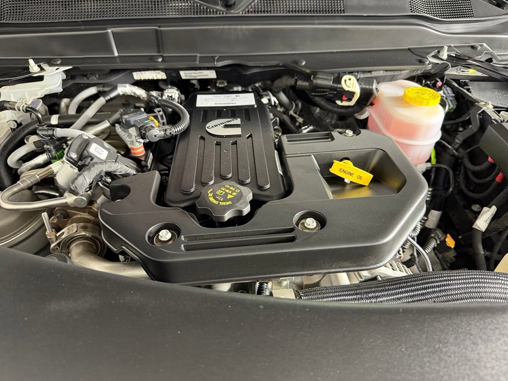 Used 2025 RAM 2500 Laramie RWD image 24