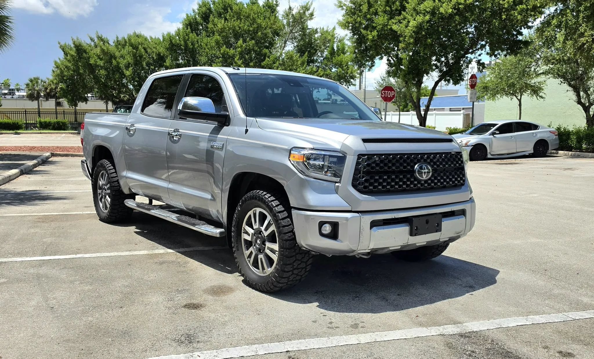 Used 2019 Toyota Tundra Platinum AWD/4WD image 3