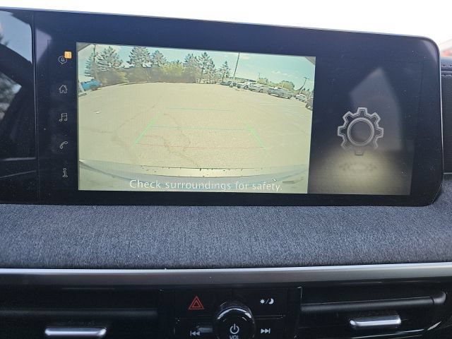 Certified 2025 Nissan Kicks SV w/ SV Premium Package AWD/4WD image 19