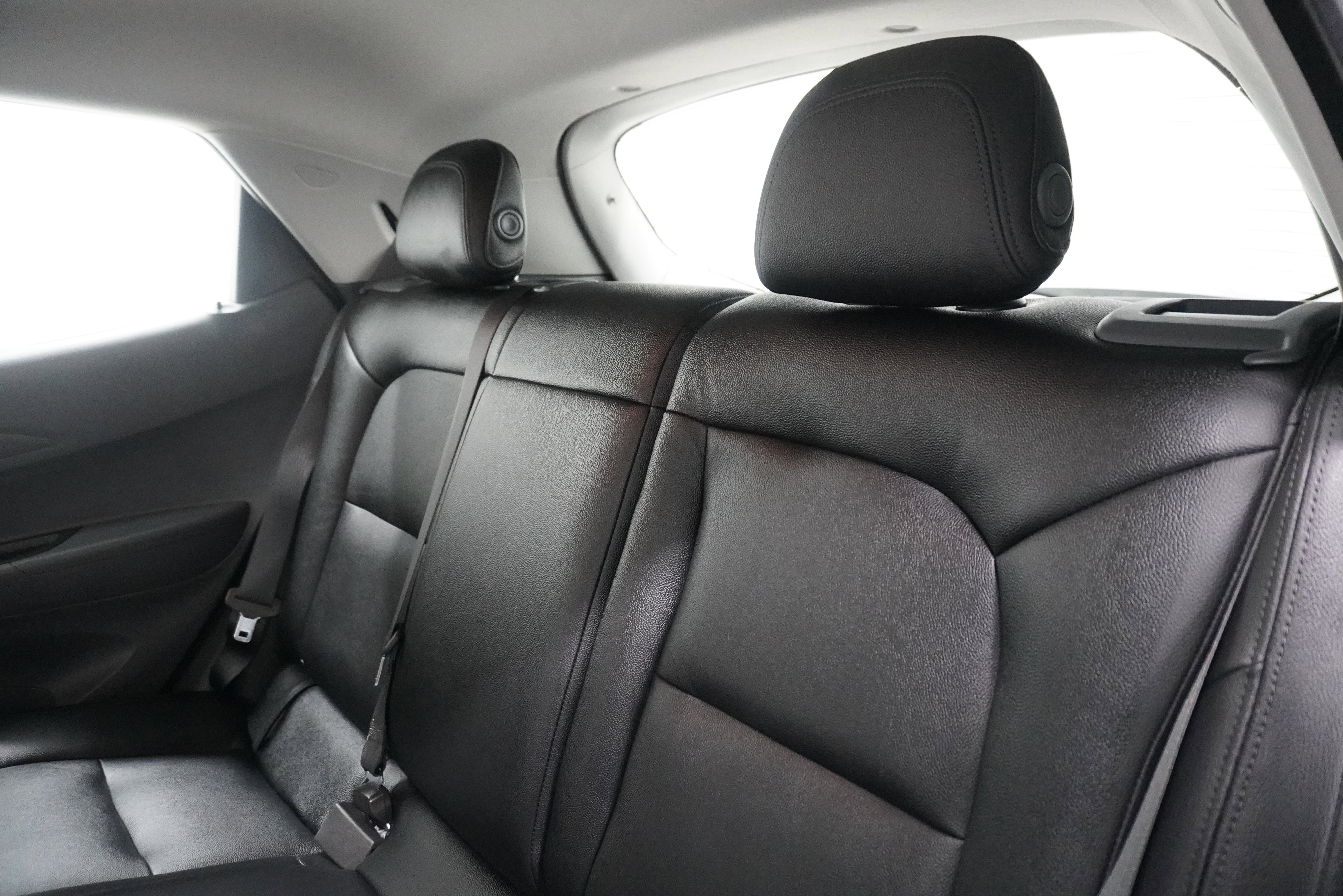 Used 2018 Chevrolet Bolt LT image 12