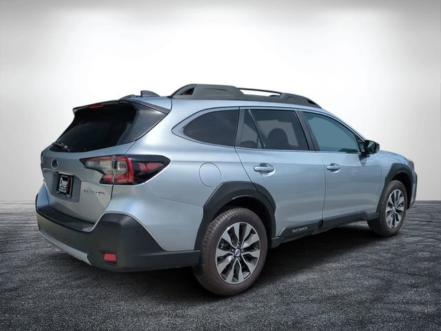 Used 2025 Subaru Outback Limited AWD/4WD image 2
