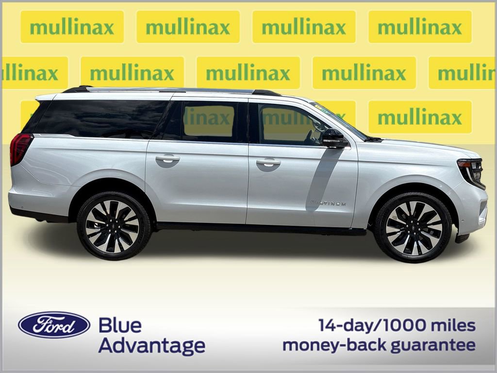 Used 2025 Ford Expedition Max Platinum w/ Driver's Package AWD/4WD image 2