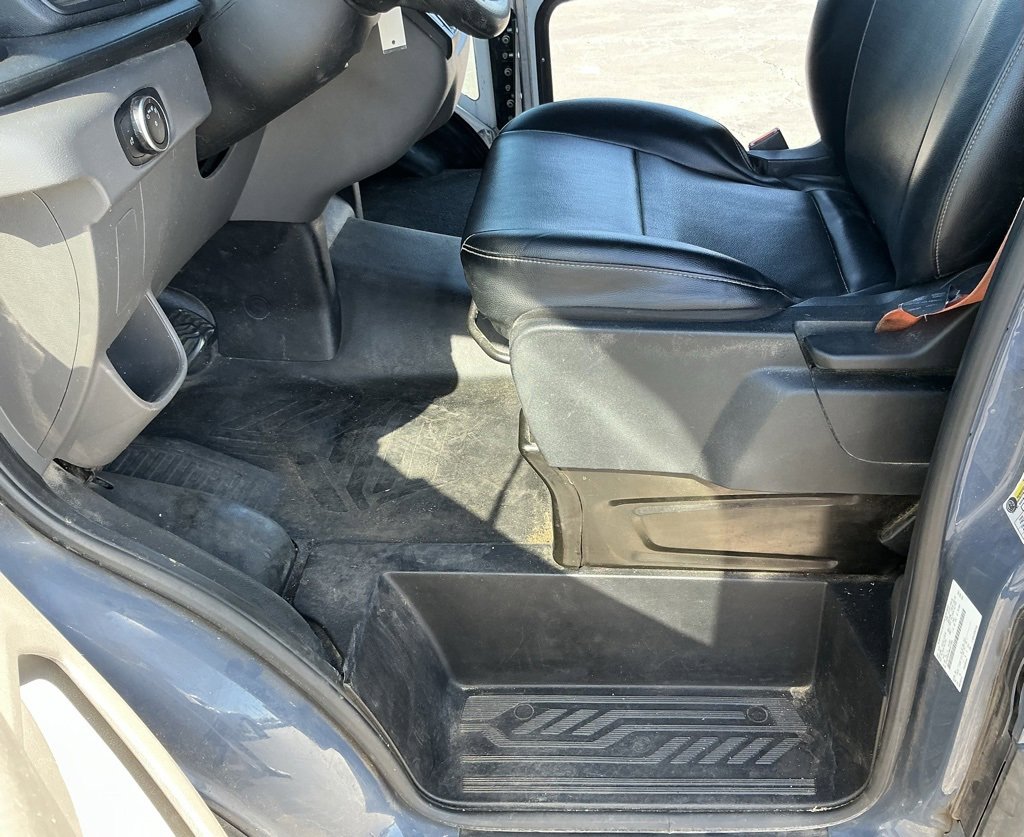 Used 2021 Ford Transit 350 DRW image 32