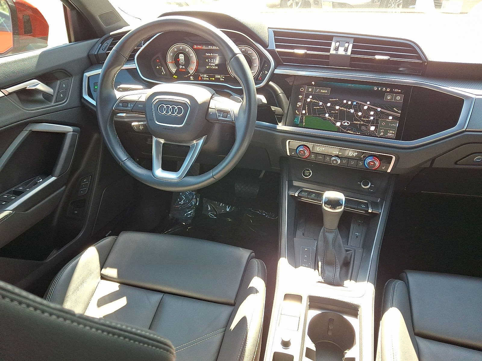 Used 2024 Audi Q3 2.0T Premium Plus w/ Premium Plus Package AWD/4WD image 15