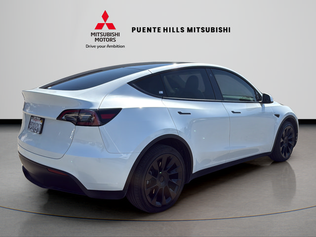 Used 2023 Tesla Model Y Long Range AWD/4WD image 5