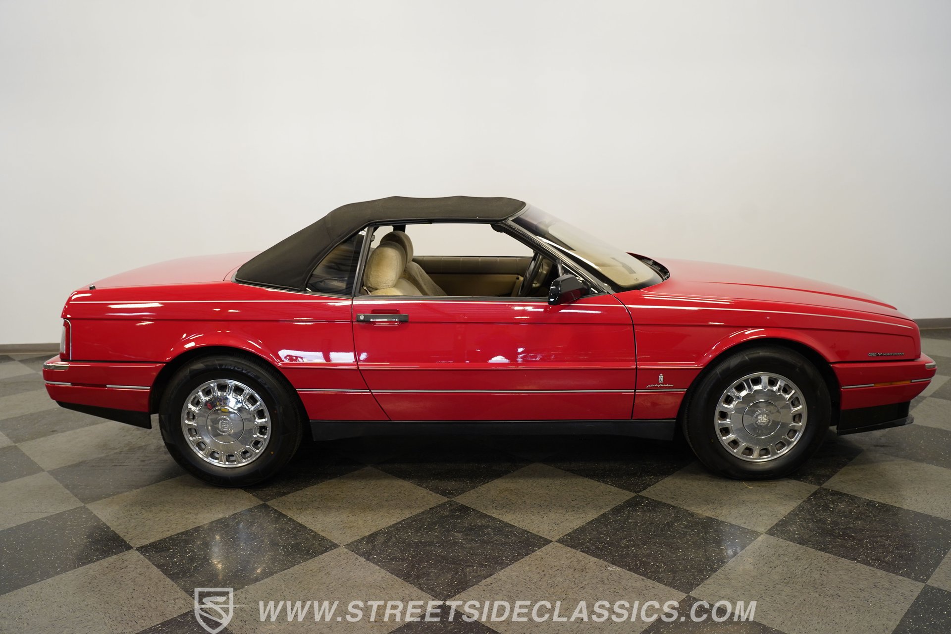 Used 1993 Cadillac Allante FWD image 15