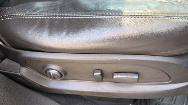 Used 2016 GMC Acadia SLT w/ Open Road Package AWD/4WD image 38