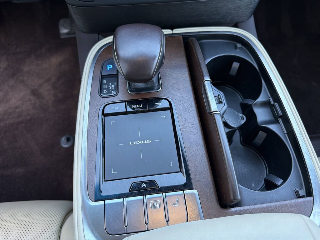 Used 2018 Lexus LS 500 w/ Accessory Package (Z2) image 35