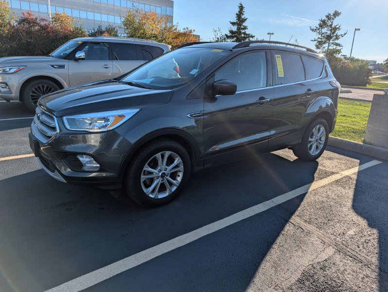 Used 2018 Ford Escape SE w/ SE Sync 3 Package FWD image 5