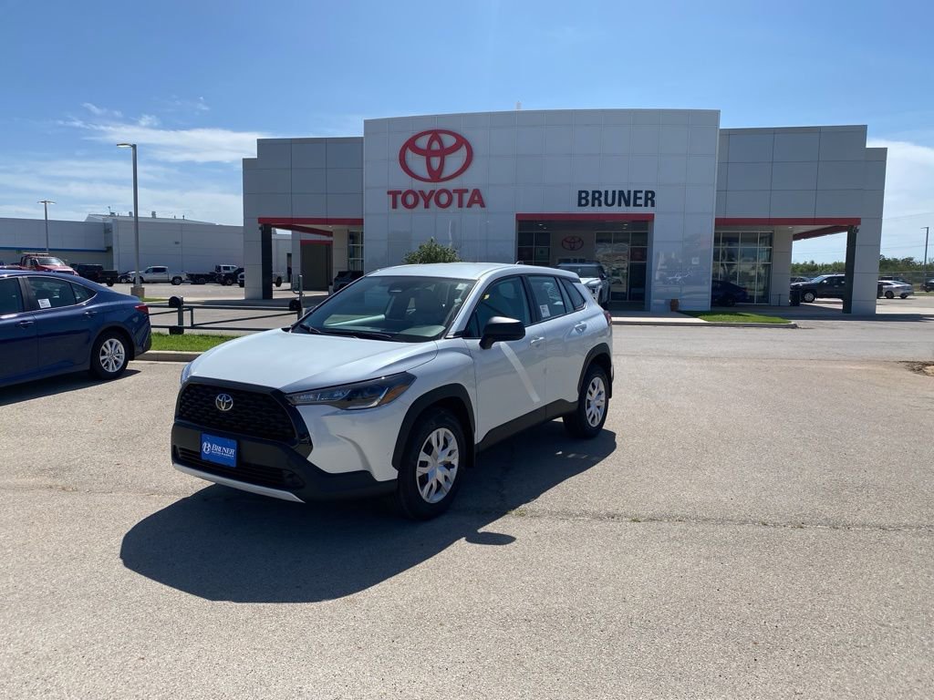 New 2025 Toyota Corolla Cross L