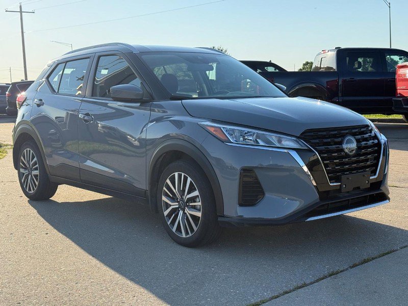 Used 2023 Nissan Kicks SV FWD image 8