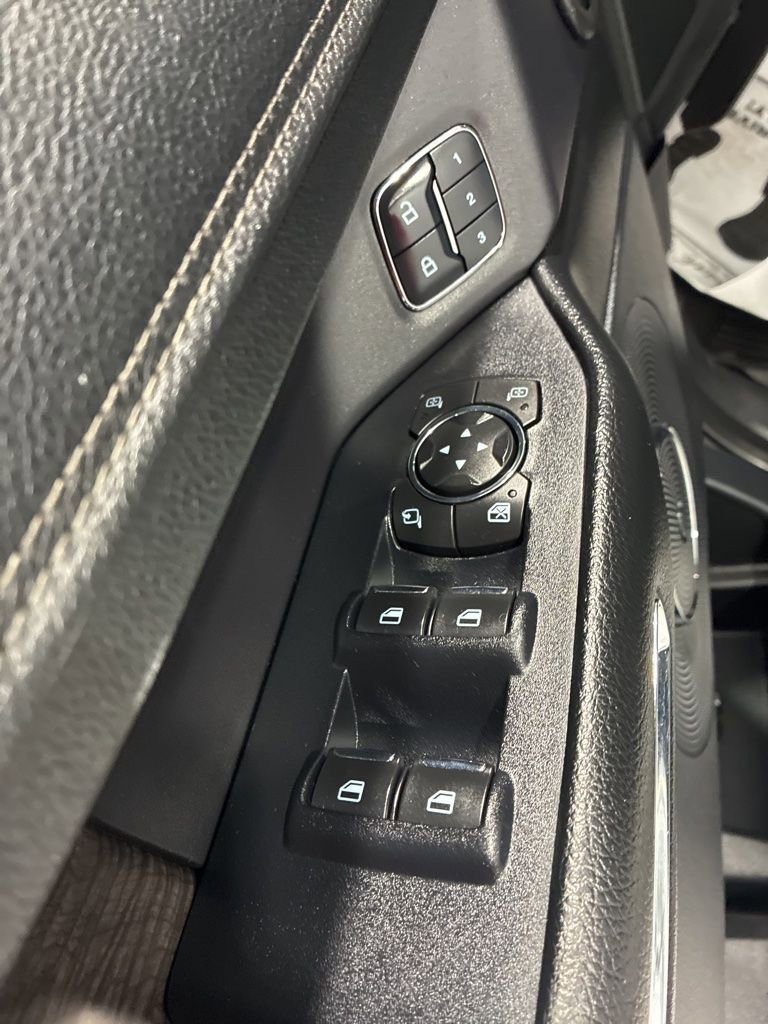 Used 2018 Ford Expedition Max Limited w/ Equipment Group 301A RWD image 18
