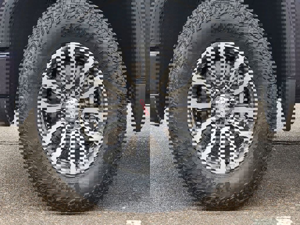 Certified 2022 GMC Sierra 1500 AT4 image 7