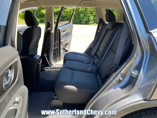 Used 2020 Nissan Rogue SV FWD image 33
