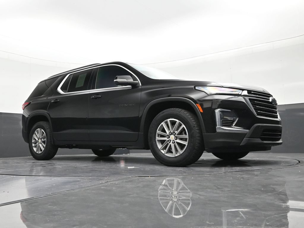 Used 2022 Chevrolet Traverse LT FWD image 26