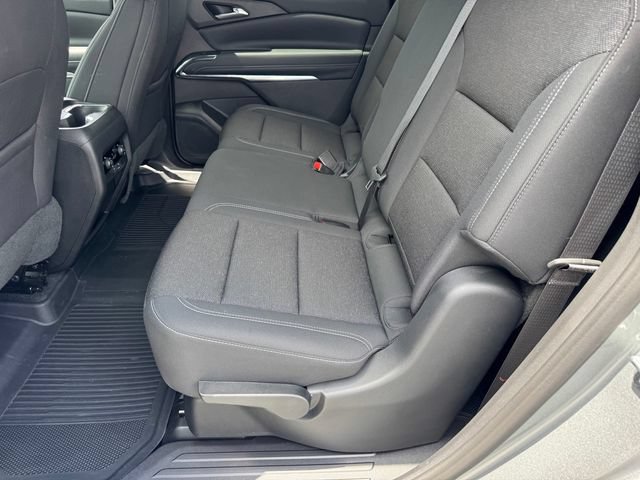 Used 2026 Chevrolet Traverse LT w/ LPO, Floor Liner Package FWD image 11