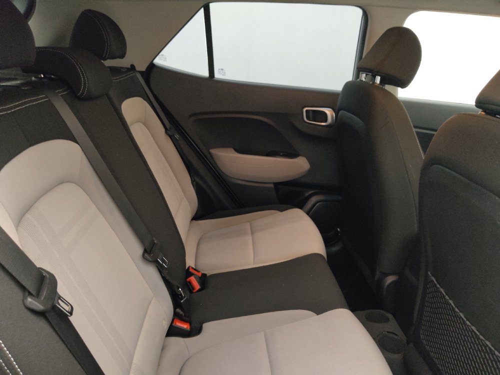 Used 2021 Hyundai Venue SEL w/ Premium Package FWD image 19