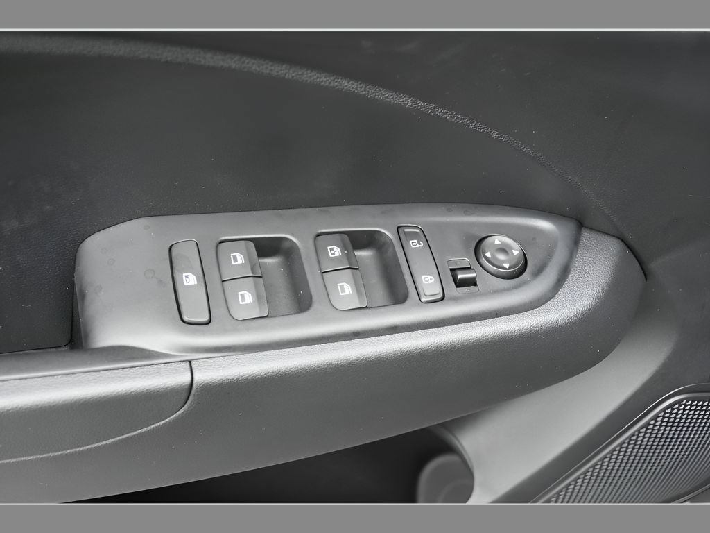 New 2026 Hyundai Venue SEL FWD image 17