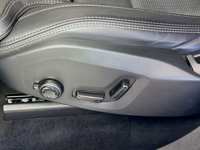 Used 2023 Volvo XC90 B6 Ultimate w/ Protection Package Premier image 13