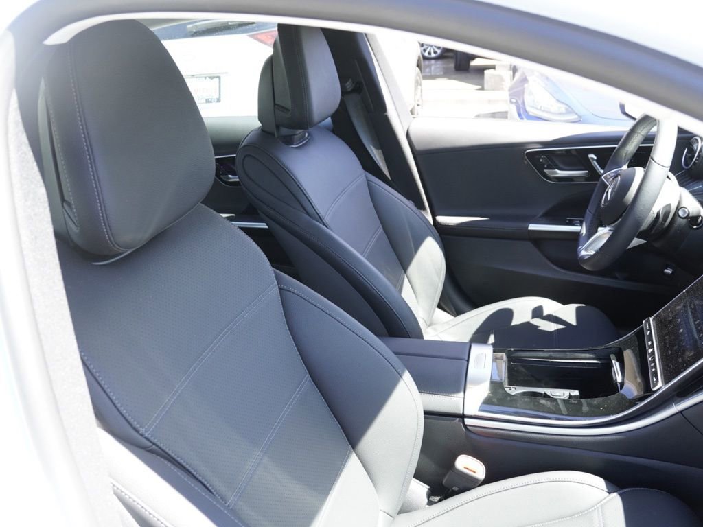 Used 2023 Mercedes-Benz C 300 Sedan image 16