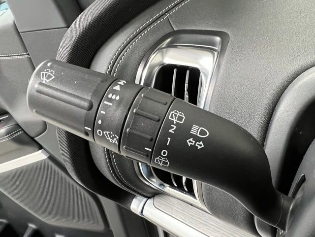 Used 2025 Ford Expedition Platinum AWD/4WD image 29