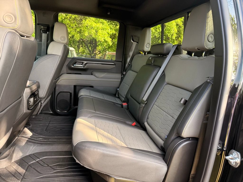 Used 2026 Chevrolet Silverado 2500 ZR2 AWD/4WD image 38