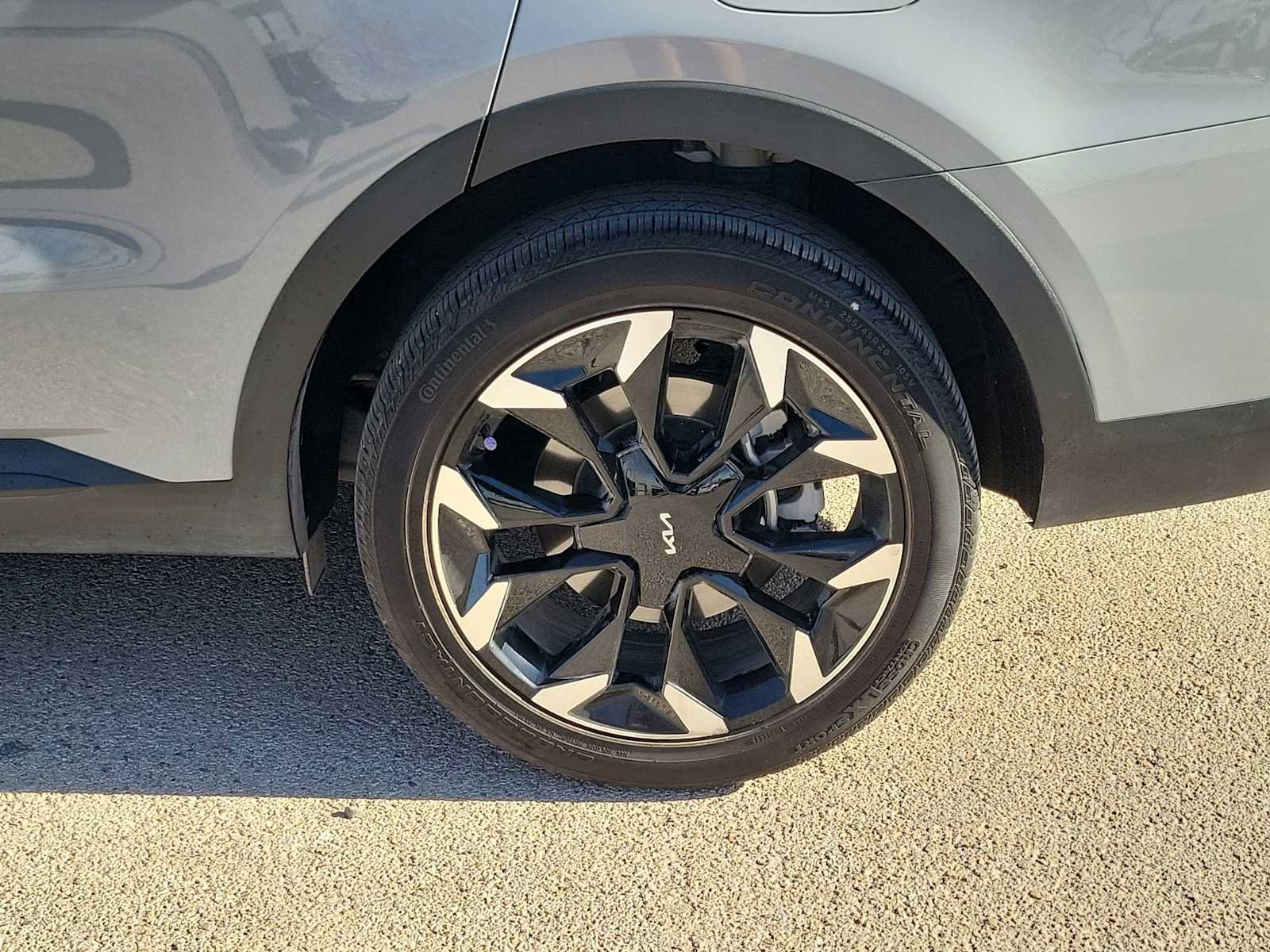 Used 2025 Kia Sorento EX image 12