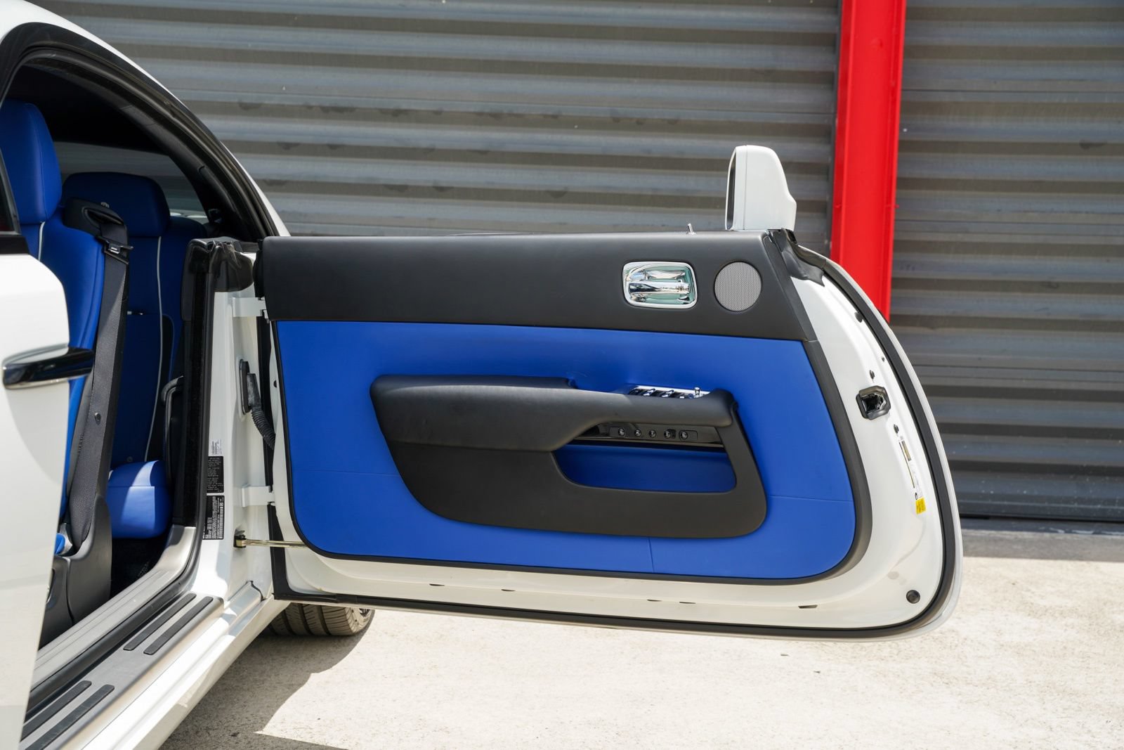 Used 2019 Rolls-Royce Wraith RWD image 36