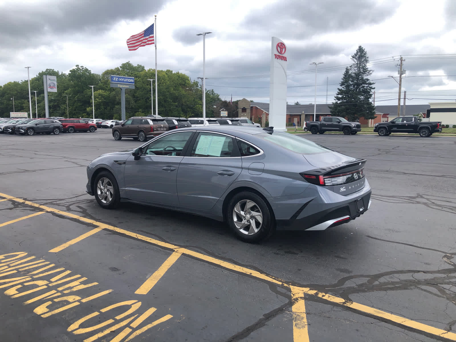 Certified 2025 Hyundai Sonata SE FWD image 3
