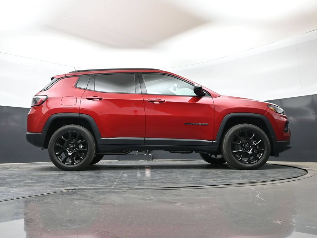 New 2026 Jeep Compass Latitude AWD/4WD image 43