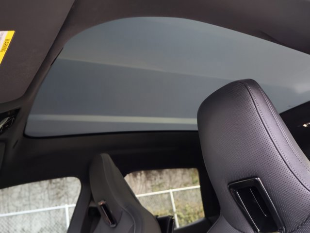 Used 2023 BMW iX xDrive50 w/ Premium Package image 21