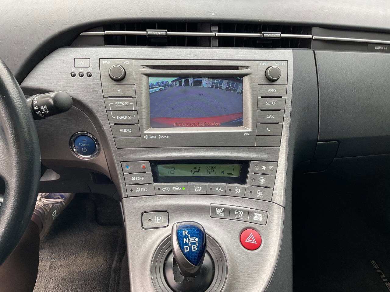 Used 2015 Toyota Prius Persona Series FWD image 24