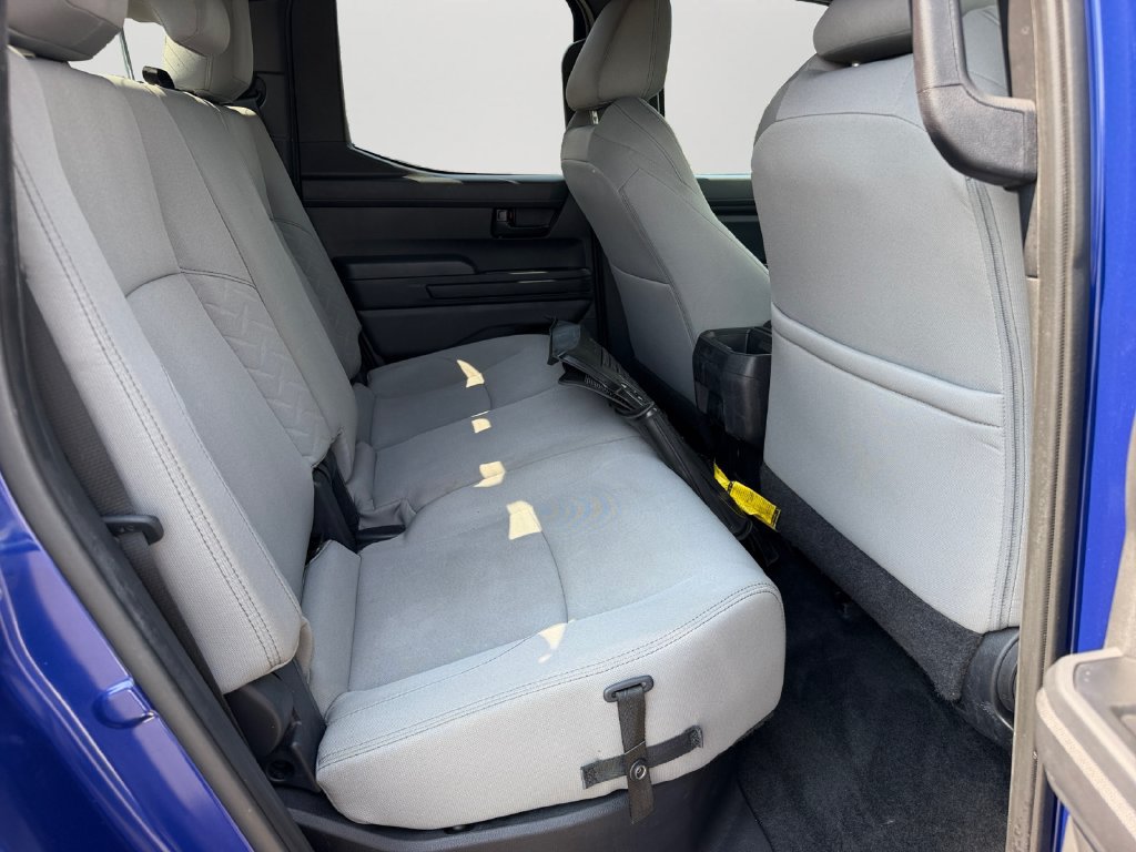 Certified 2024 Toyota Tacoma SR5 AWD/4WD image 9