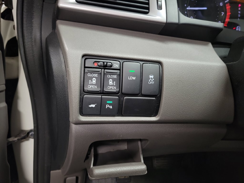 Used 2017 Honda Odyssey Touring image 24