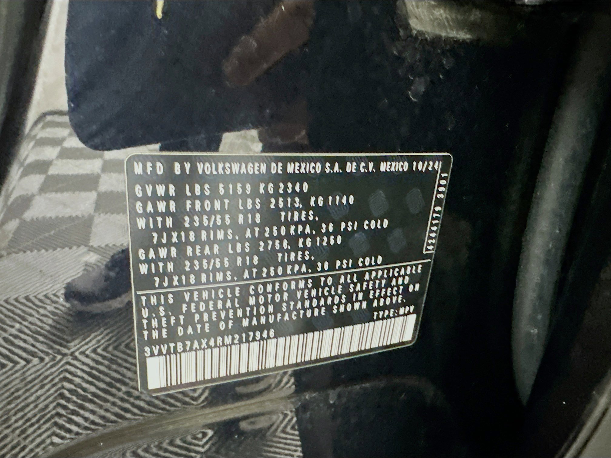 Used 2024 Volkswagen Tiguan Wolfsburg Edition image 12