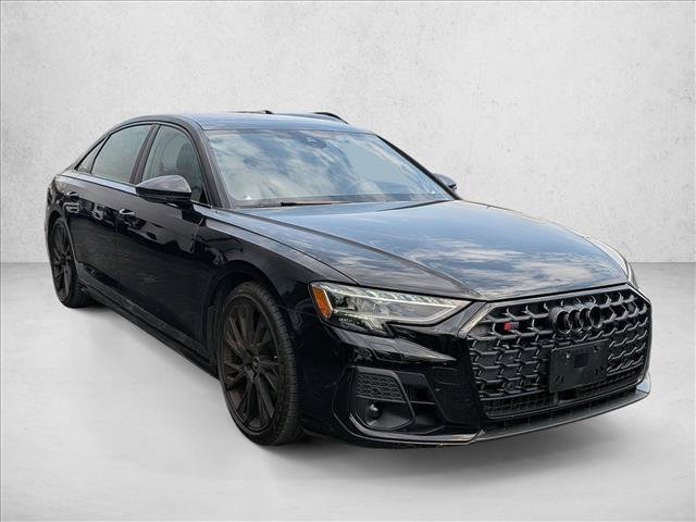 Used 2025 Audi S8 AWD/4WD image 3